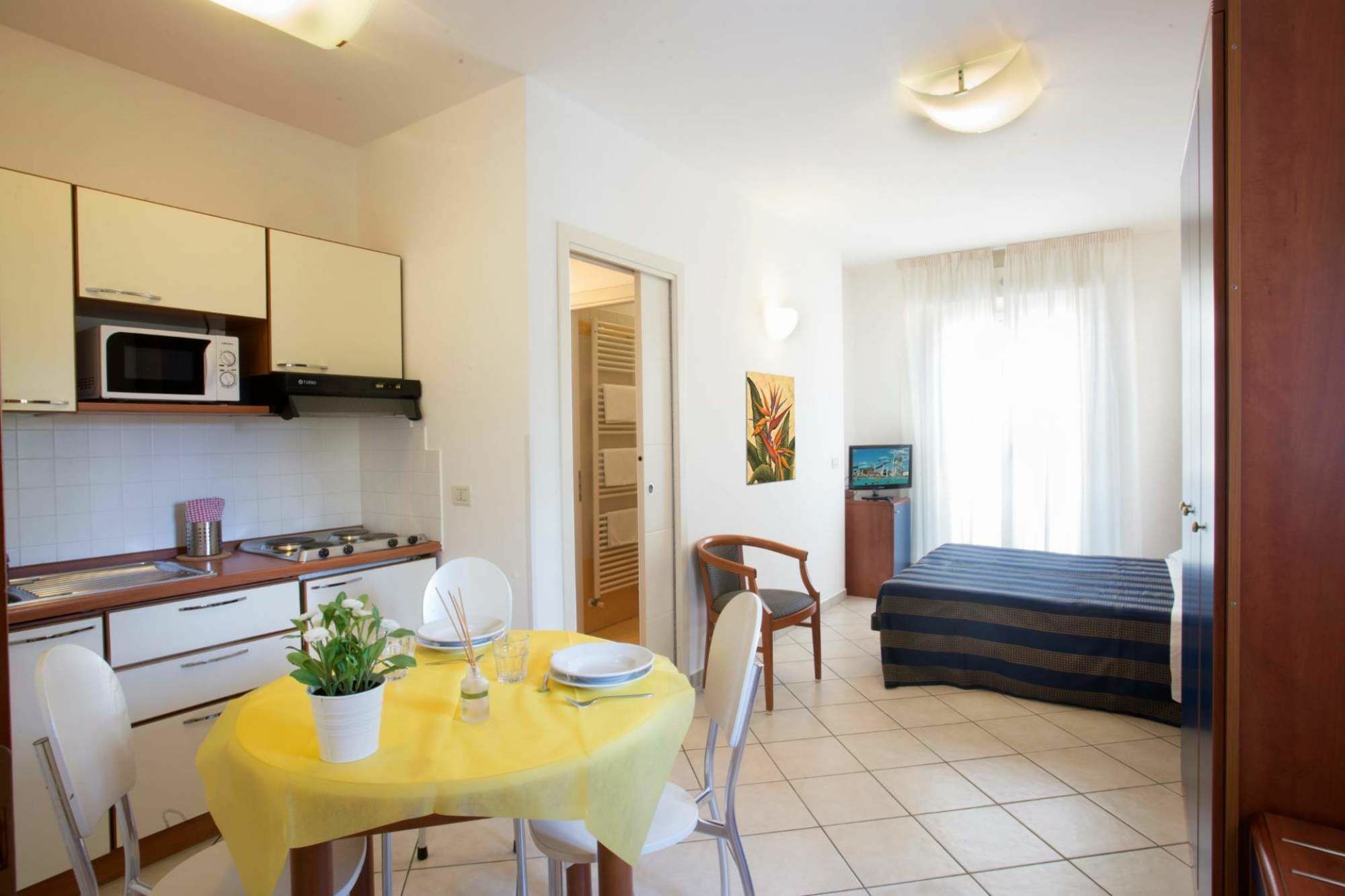 Residence Mimosa Римини Екстериор снимка